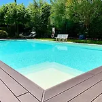 Iris 2 Di * Донго