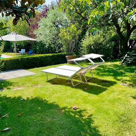 Apartment Iris 2 Di