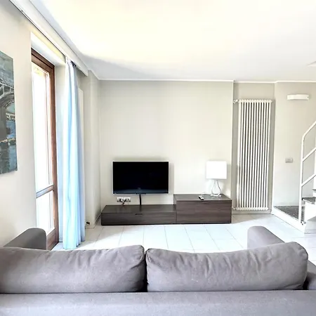 Iris 2 Di Apartment