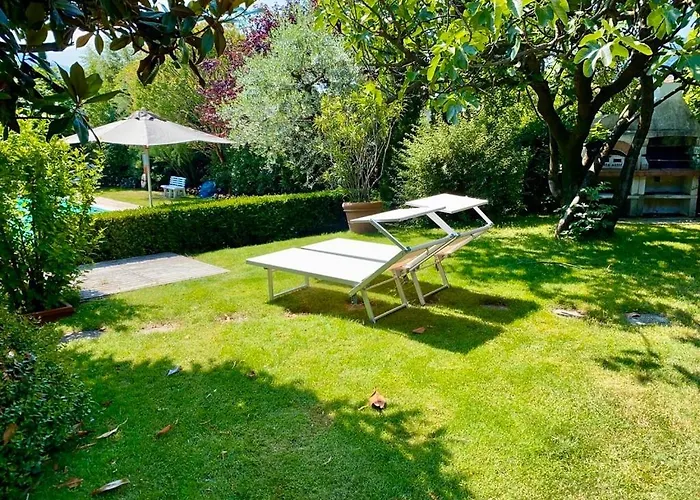 Апартаменты Iris 2 Di